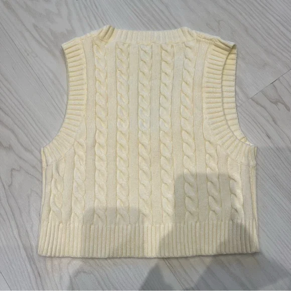 princess polly cropped cable knit sweater vest - Picture 5 of 5